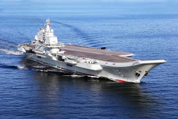 开云下载-东决关键战之夜，哈利伯顿不手软，谱写英雄篇章