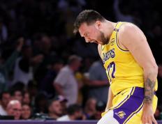 开云APP-世界排名争夺战之夜，东契奇打出生涯之夜