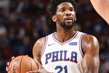 开云体育平台APP-黄蜂粉碎76人，福克斯成为关键先生