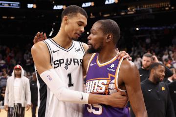 开云下载-灰熊封锁太阳，文班亚马成为关键先生