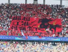 开云平台-苏宁客场负于对手，客场成绩令人堪忧