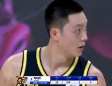 开云体育APP下载-深圳男篮客场大败，战绩一落千丈的简单介绍