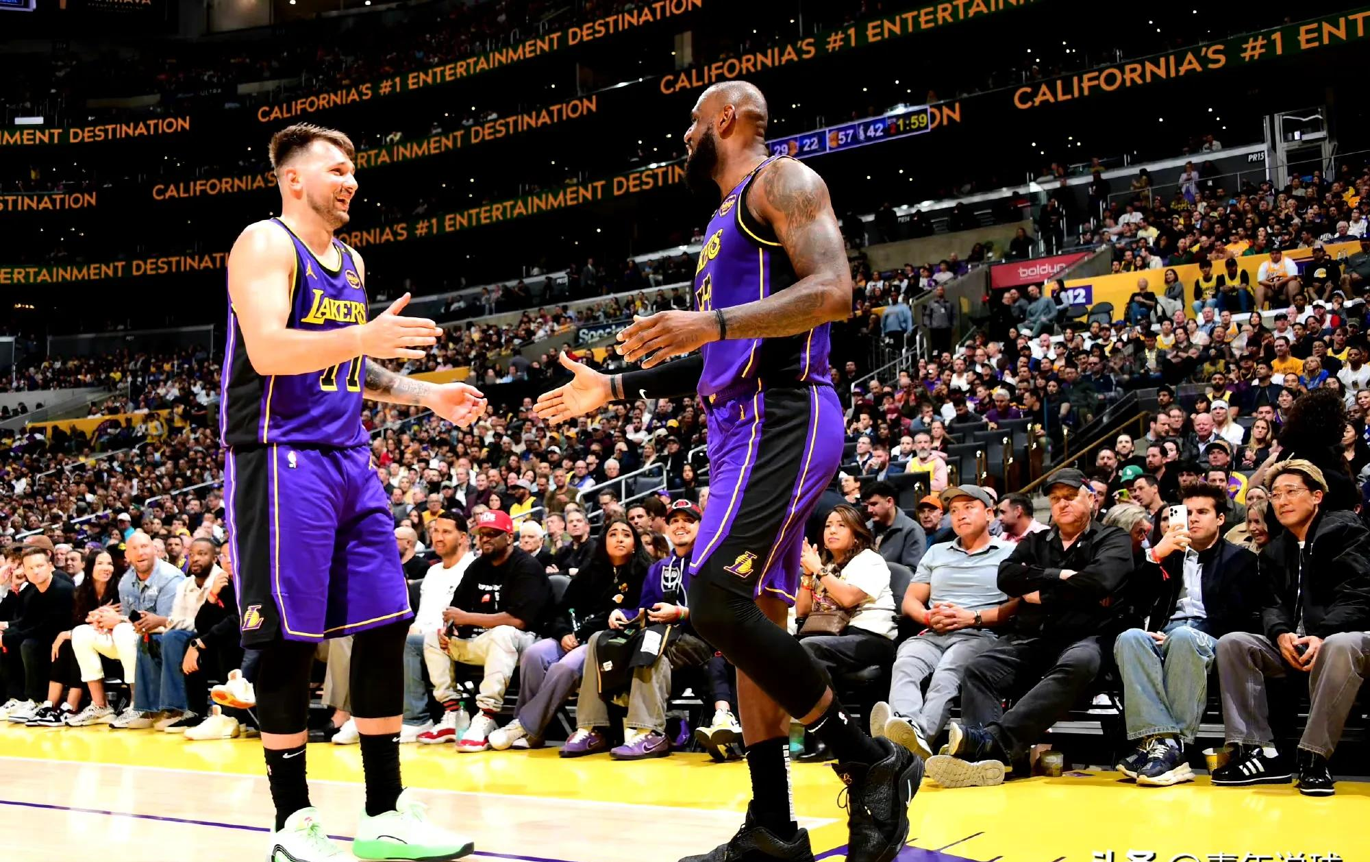 开云体育APP下载-尼克斯击败湖人，实现三连胜