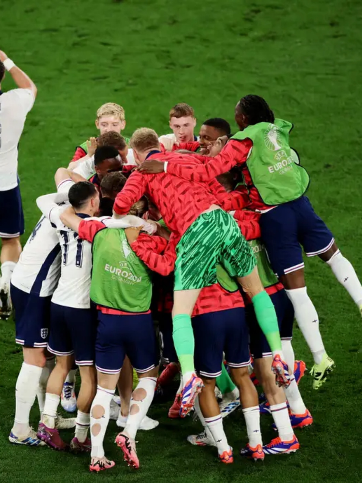 开云体育中国-荷兰队大逆袭奥地利，带着激情继续前行！