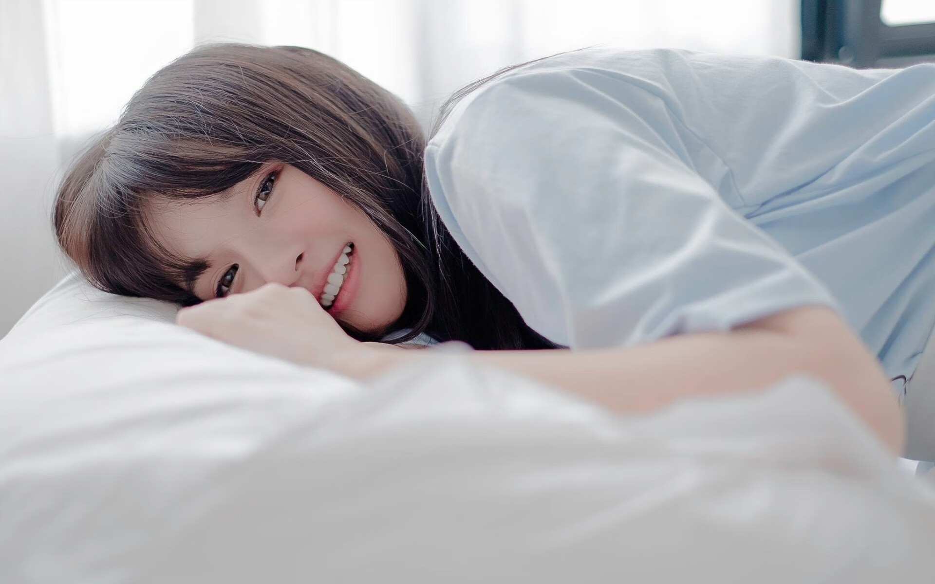 开云体育官方网站-富安健洋统治级数据闪耀友谊赛，佛罗伦萨对阵安哥拉的战术较量与个人辉煌